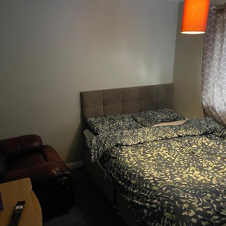 1 Bedroom In 3Bed House Bristol Exterior foto